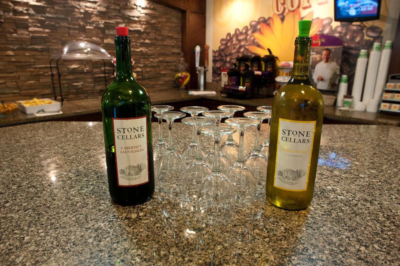东斯特劳兹堡斯迪博瑞酒店 - 波科诺斯 外观 照片
